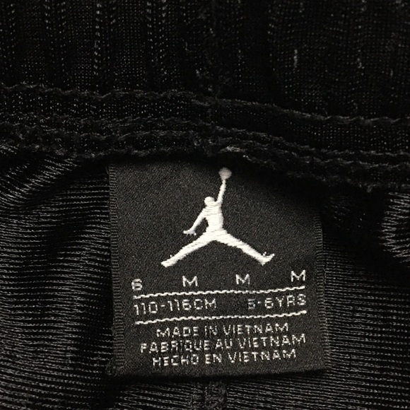 Air Jordan Boys Black Sports Basketball Shorts & Black Graphic Shorts Size M - Picture 6 of 10